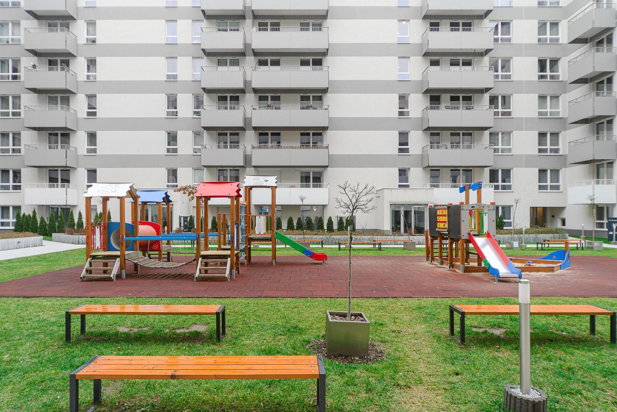 Shortstaypoland Komputerowa Varşova Dış mekan fotoğraf